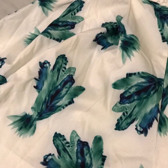 Botanical Pattern Romper - Picture 3 of 3